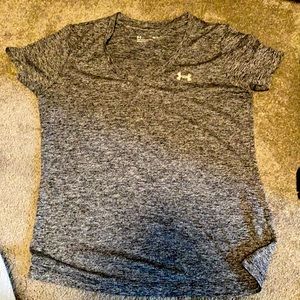 Under armour gray heat gear dry fit